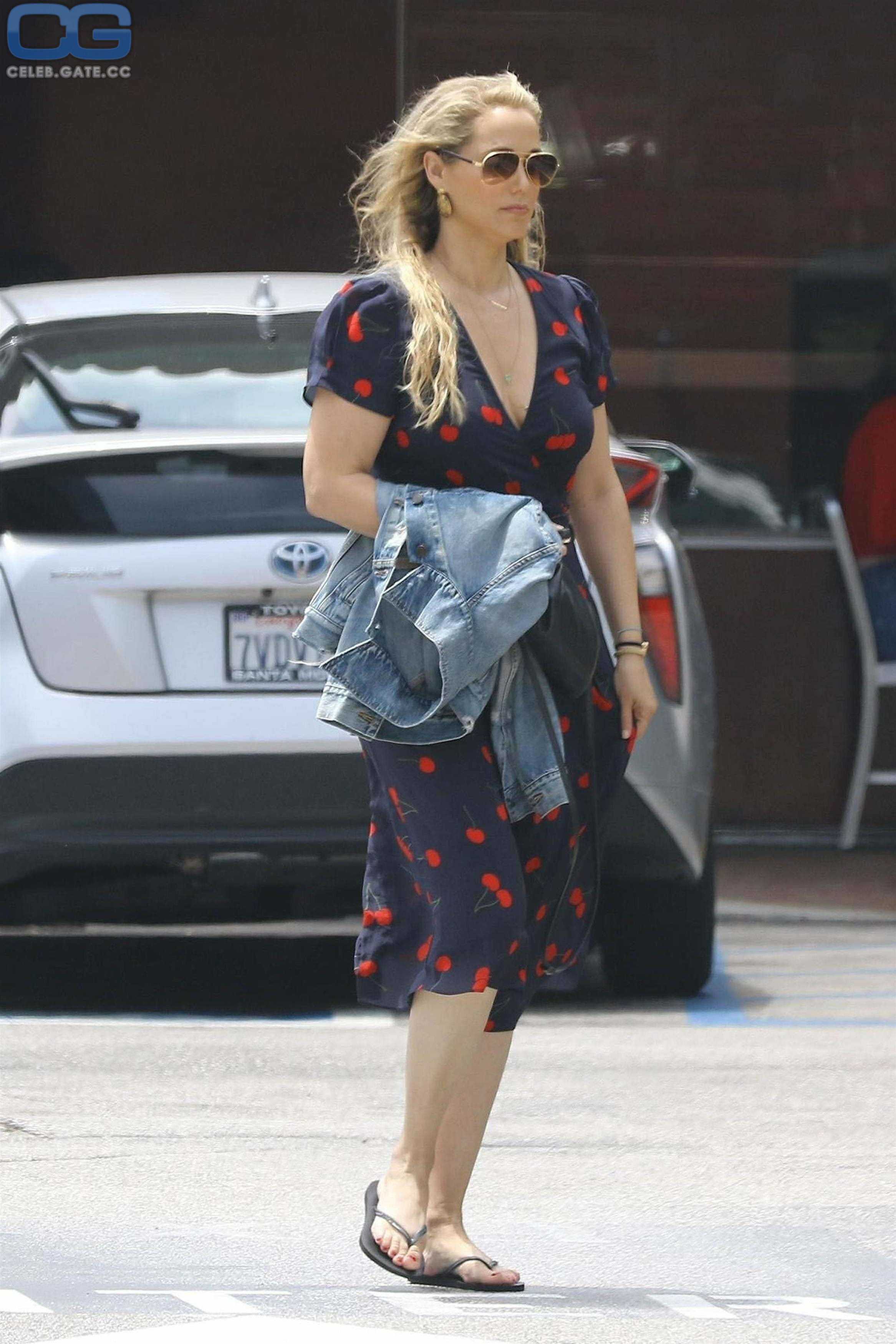 Elizabeth Berkley Nude 51 Hot Leaked Pics Naked 18+ Uncensored