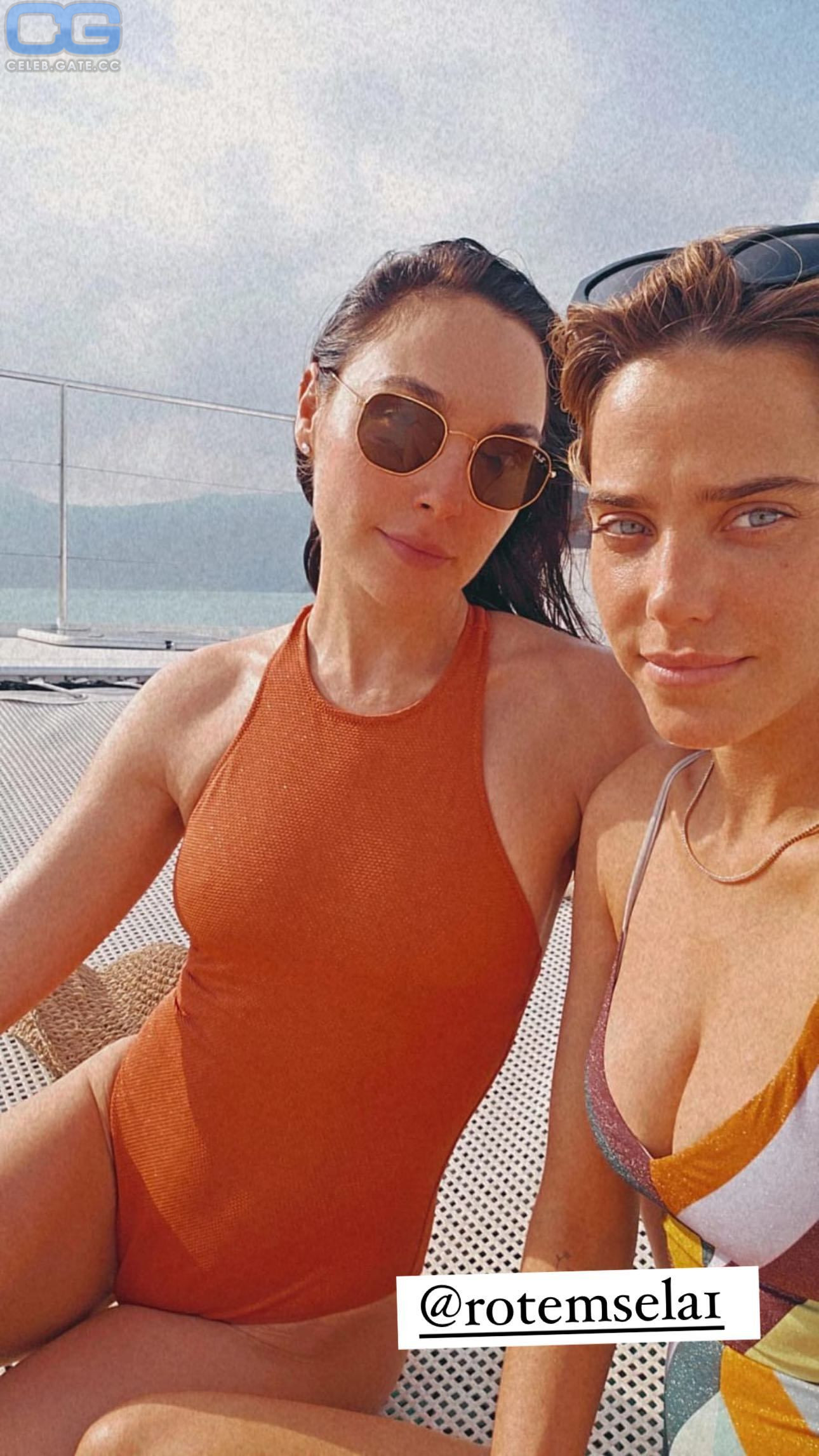 Gal Gadot Nude 115 Hot Leaked Pics Naked 18+ Uncensored