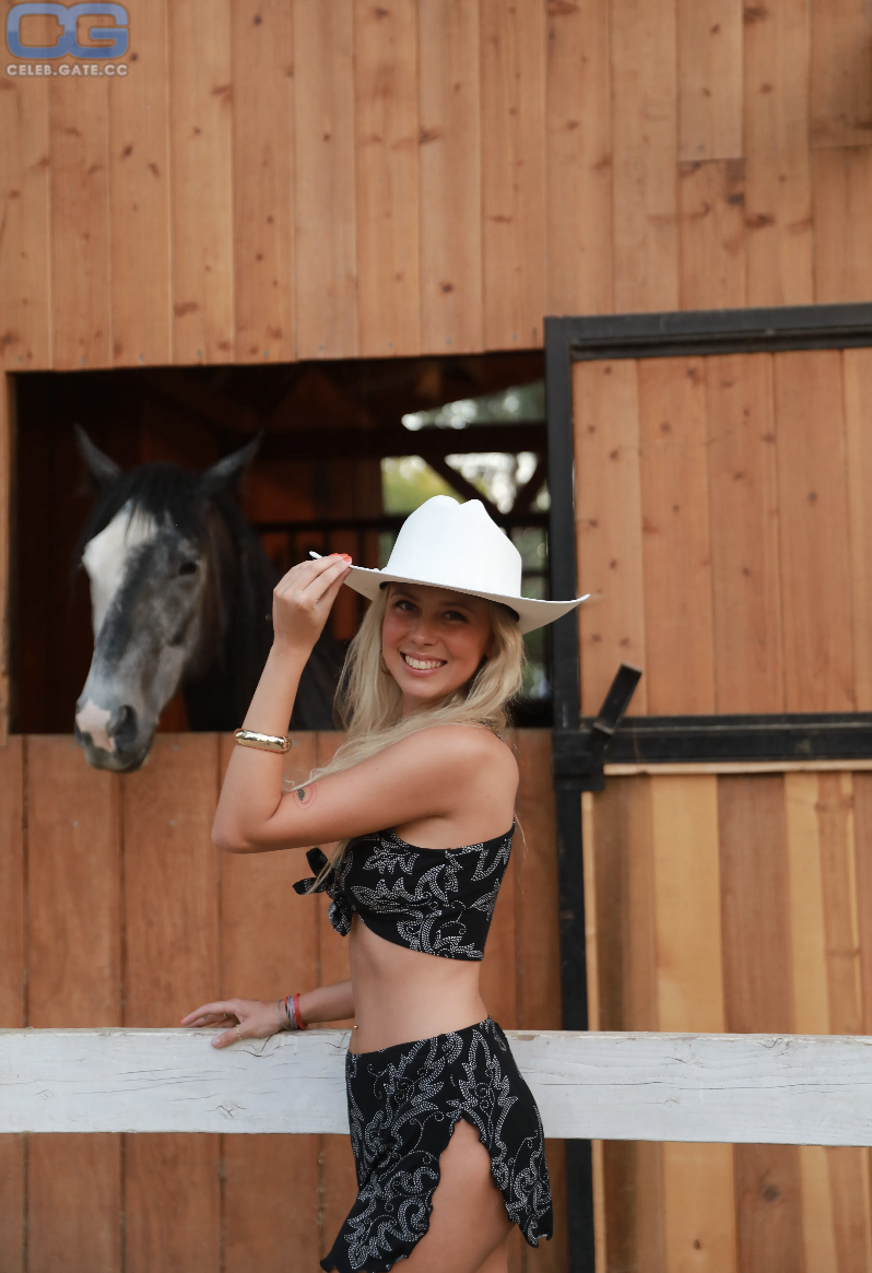 Haliey Welch Nude 32 Hot Leaked Pics Naked 18+ Uncensored