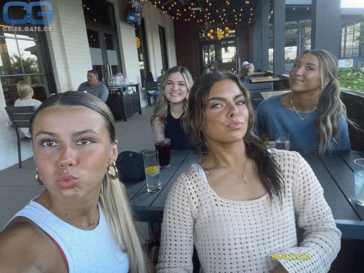 Haliey Welch Nude 32 Hot Leaked Pics Naked 18+ Uncensored