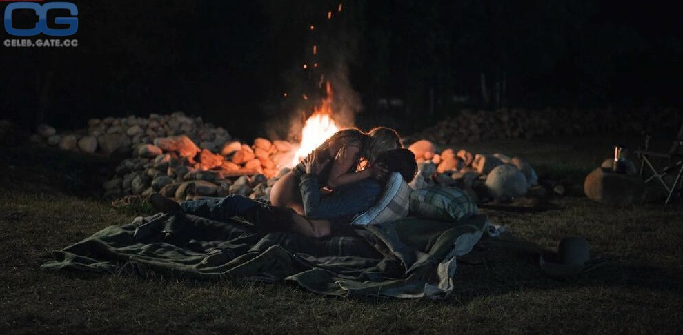 Hassie Harrison Nude | 13 Hot Leaked Pics | Naked 18+ Uncensored