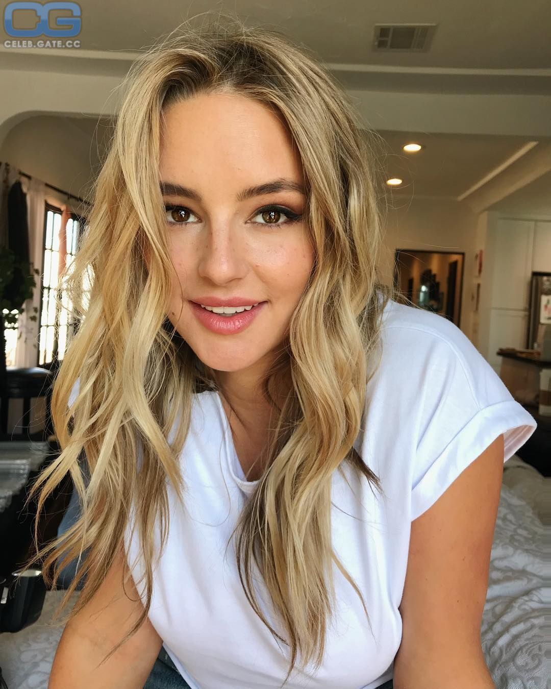 Hassie Harrison Nude | 13 Hot Leaked Pics | Naked 18+ Uncensored