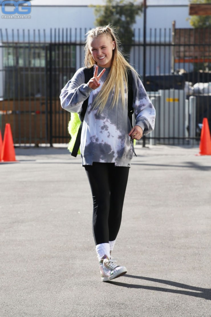 JoJo Siwa Nude | 12 Hot Leaked Pics | Naked 18+ Uncensored