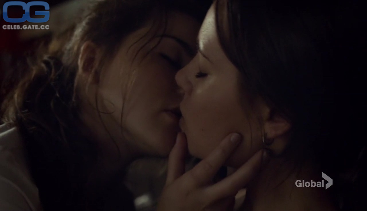 Katie Douglas Nude | 7 Hot Leaked Pics | Naked 18+ Uncensored