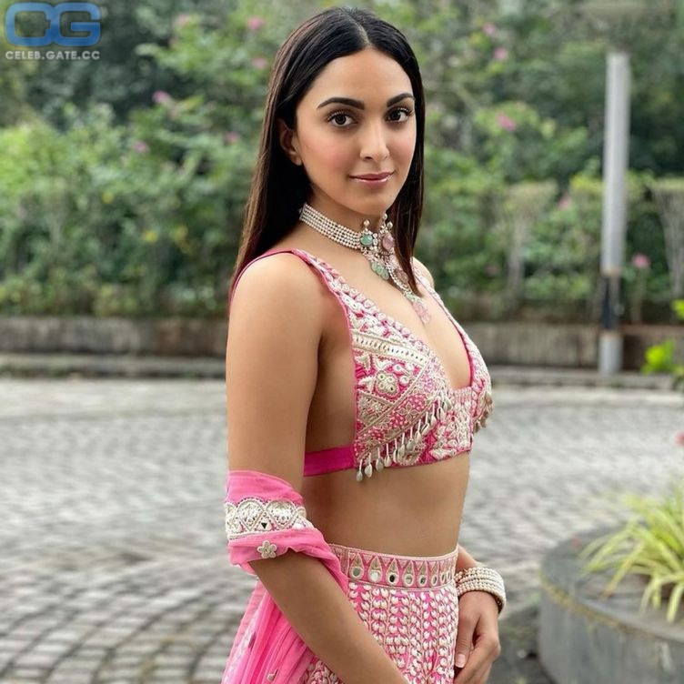 Kiara Advani Nude | 6 Hot Leaked Pics | Naked 18+ Uncensored