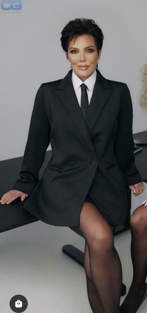 Kris Jenner Nude 12 Hot Leaked Pics Naked 18+ Uncensored