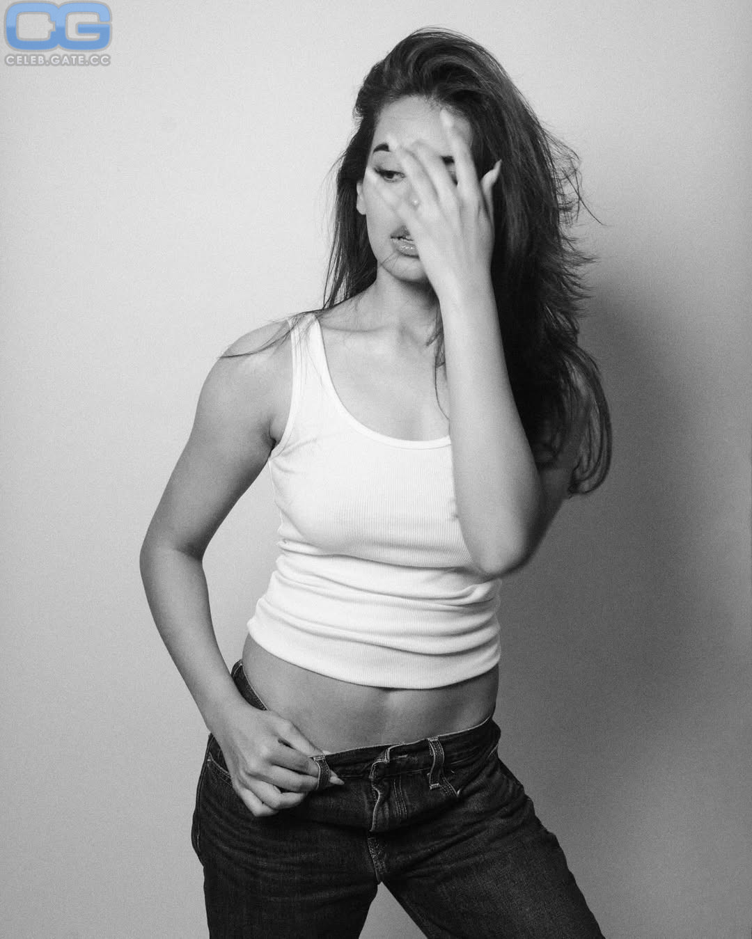 Megan Suri Nude | 7 Hot Leaked Pics | Naked 18+ Uncensored