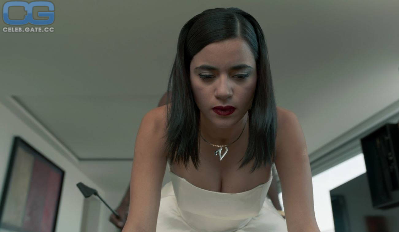 Paulina Gaitan Nude 49 Hot Leaked Pics Naked 18+ Uncensored