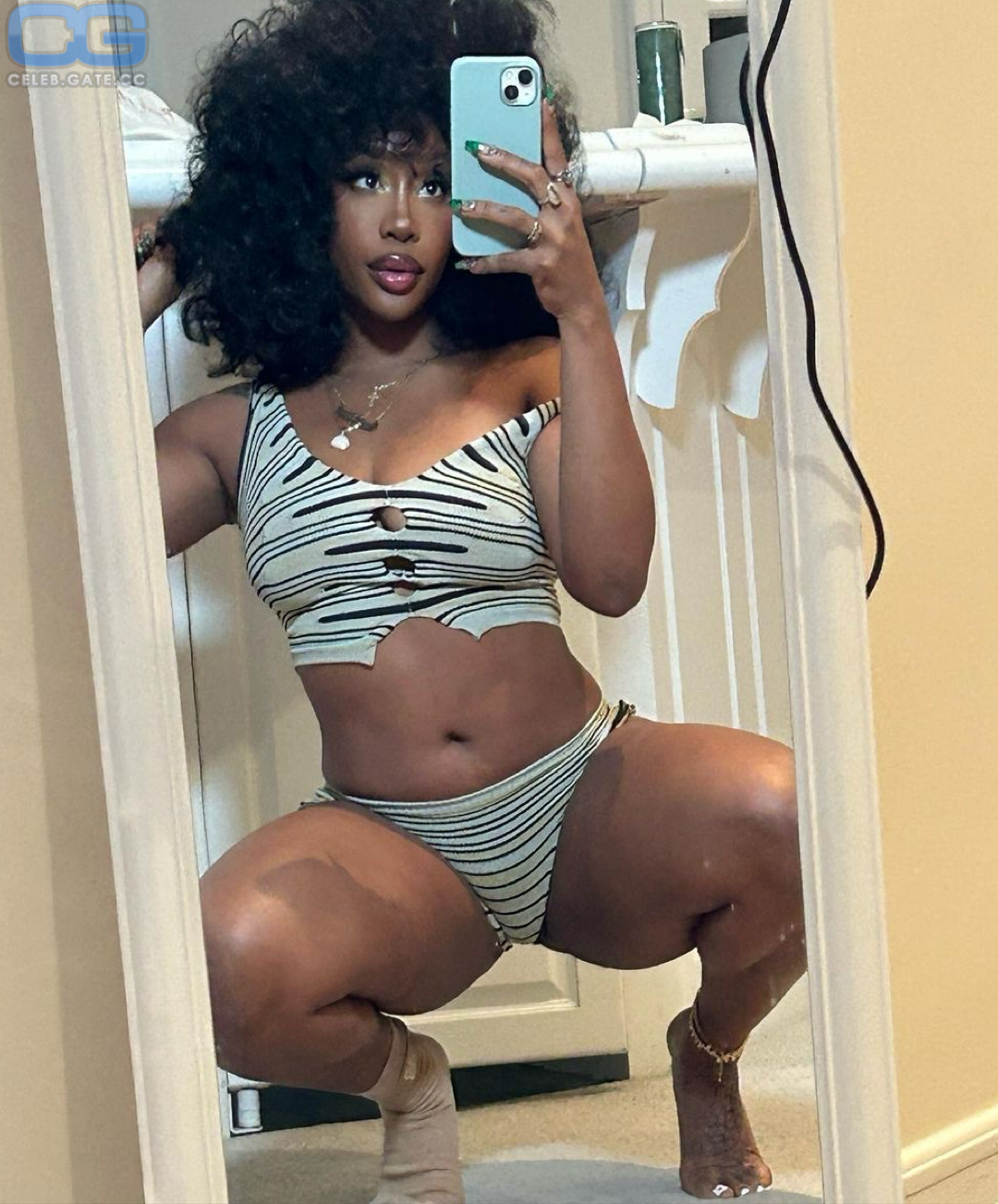 SZA Nude 13 Hot Leaked Pics Naked 18+ Uncensored