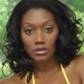 Nyomi Banxxx