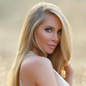 Amanda Lee