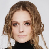 Ana Layevska