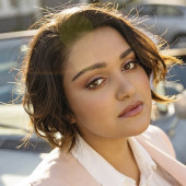 Ariela Barer