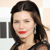 Delphine Chaneac