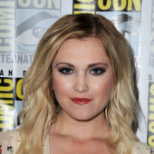Eliza Taylor-cotter