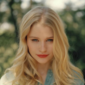 Emilie De Ravin