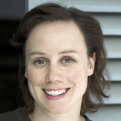Eva Loebau