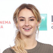 Grace Van Patten