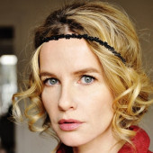 Isabelle Pasco