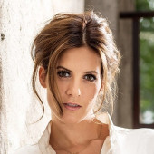 Julia Dujmovits