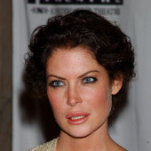 Lara Flynn Boyle
