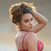 Sommer Ray