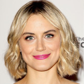 Taylor Schilling