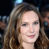 Ana Girardot