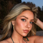 Ashlyn Dupont