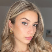 Paula