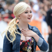 Abigail Breslin