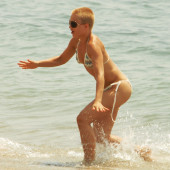 Mena Suvari