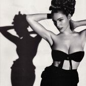 Kelly Brook