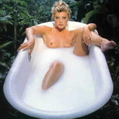 Joyce De Troch 