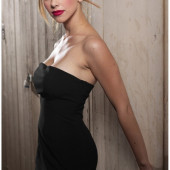 Melissa Schuman 