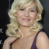 Elisha Cuthbert
