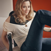 Linda Cardellini