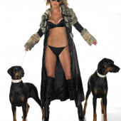 Penny Lancaster 