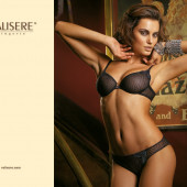 Catrinel Menghia