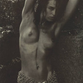 Connie Nielsen 