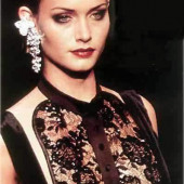 Amber Valletta