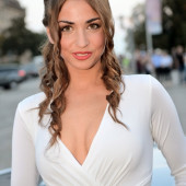 Ekaterina Leonova 