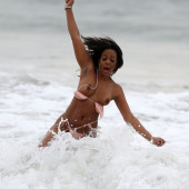 Sundy Carter
