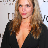 Agnes Bruckner 