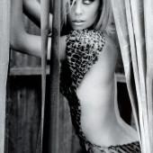 Charlize Theron 