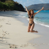 Kelly Brook