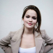 Emilia Schuele 