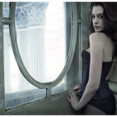 Anne Hathaway 