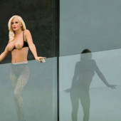 Jenny McCarthy
