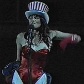 Lucy Lawless 